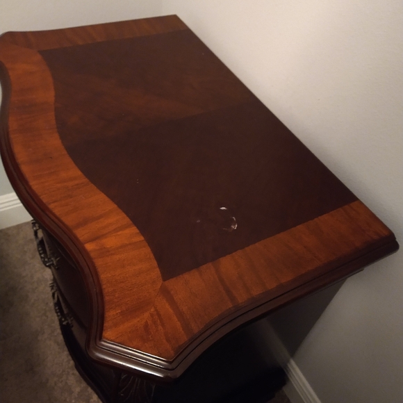 Bedroom sets - Picture 5 of 9